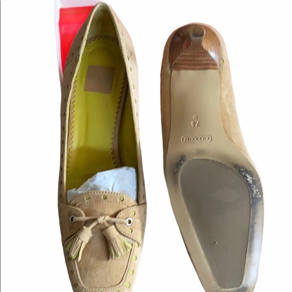 2x HP! Worn once Coach Jude tan suede 7.5 tassel. - Picture 2 of 2